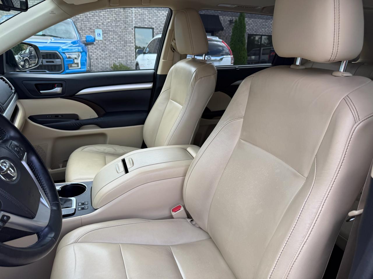 Toyota Highlander  2015