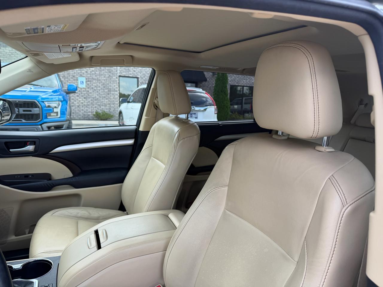 Toyota Highlander  2015