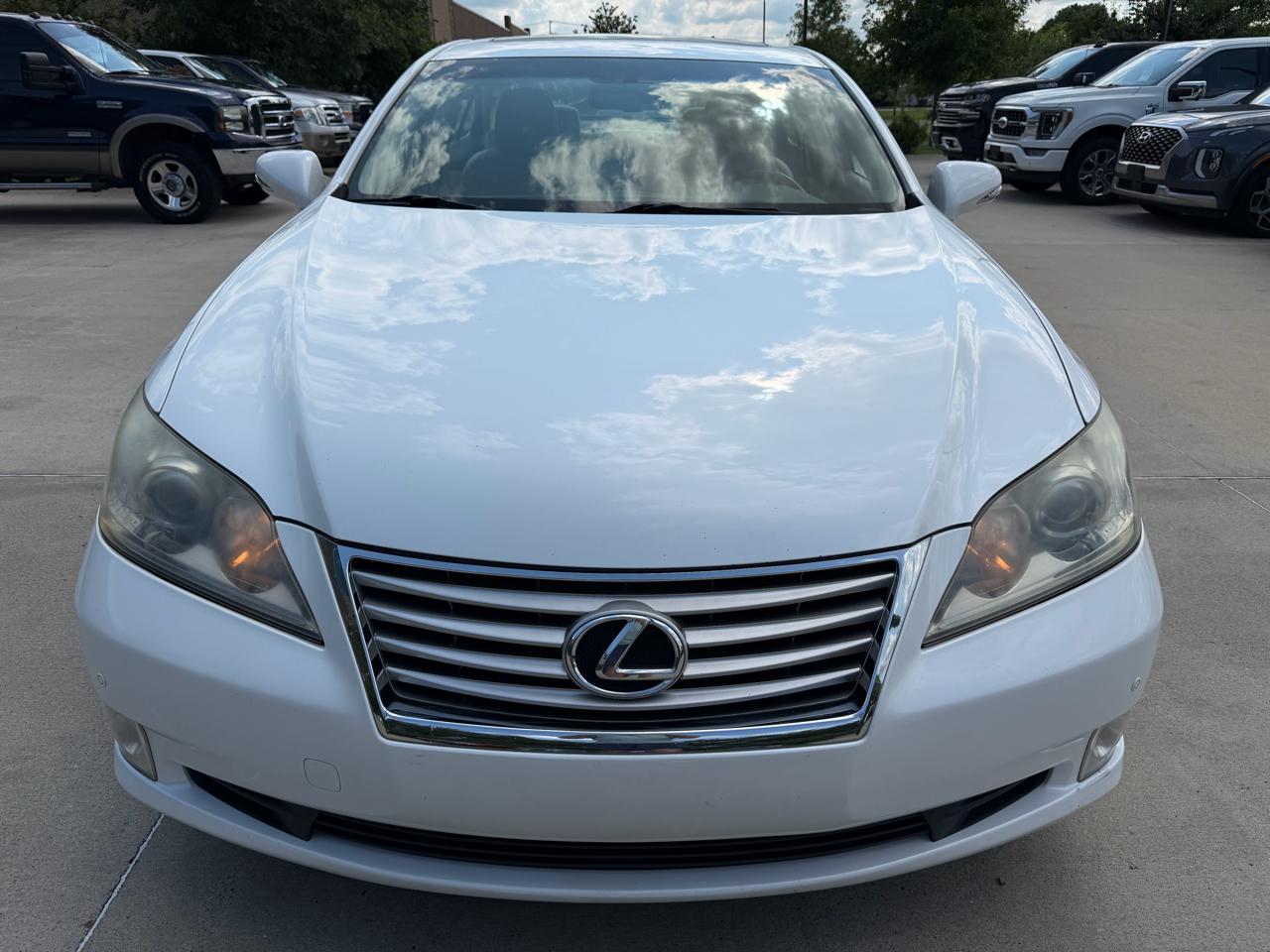 Lexus ES 350 4dr Sdn 2011