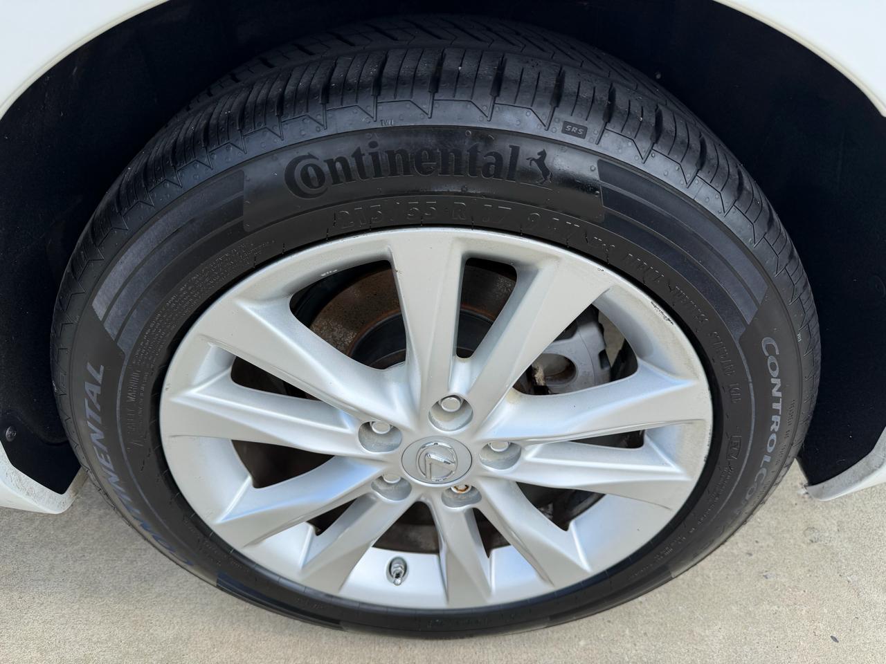 Lexus ES 350 4dr Sdn 2011