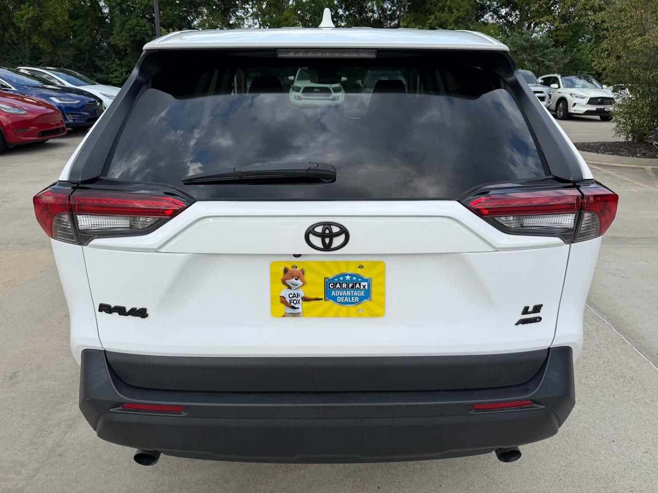 Toyota RAV4 LE AWD 2024