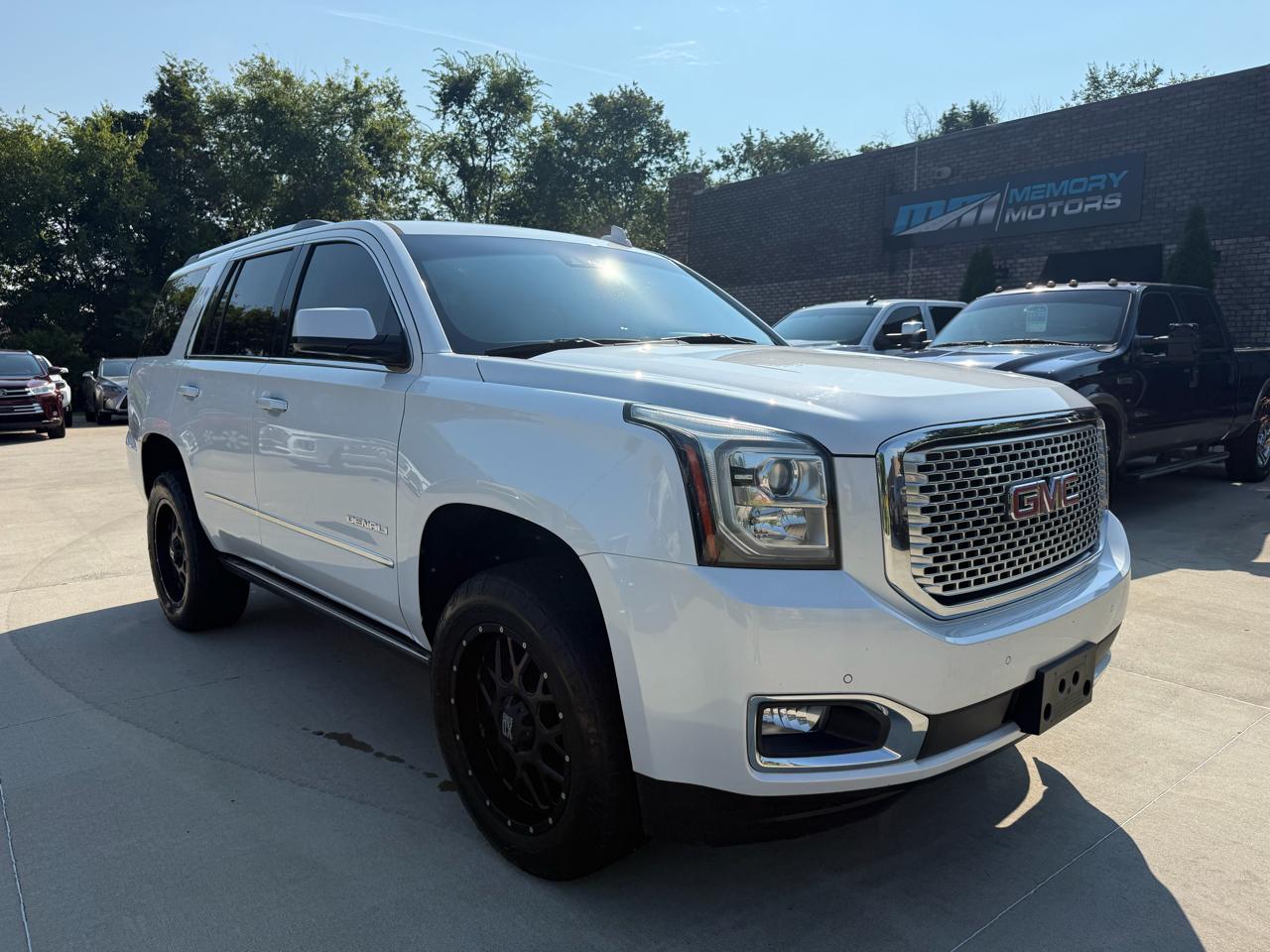 GMC Yukon 4WD 4dr Denali 2016