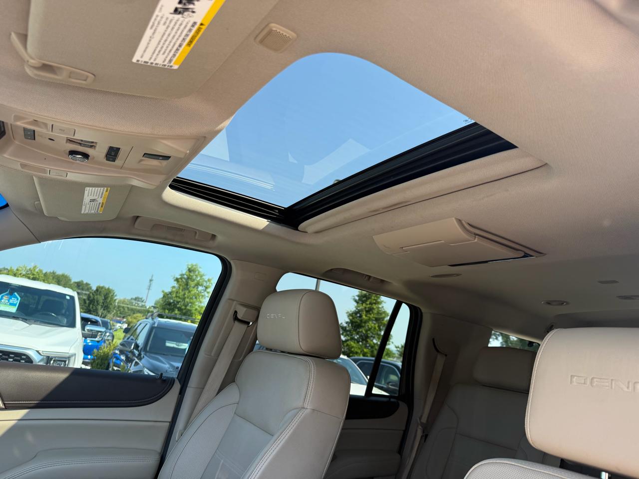 GMC Yukon 4WD 4dr Denali 2016