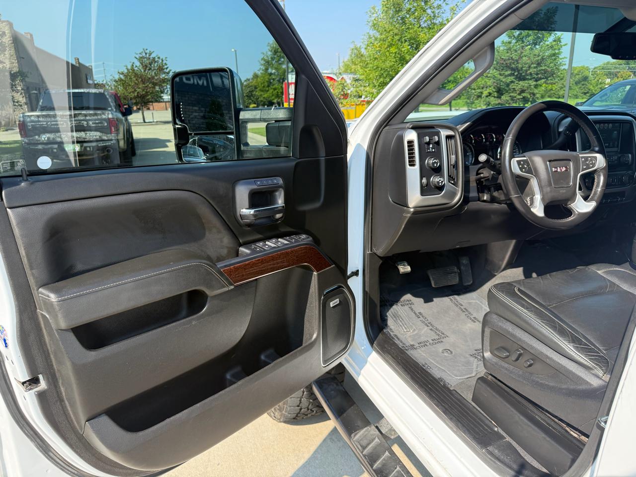 GMC Sierra 2500HD 4WD Crew Cab 153.7" SLT 2019