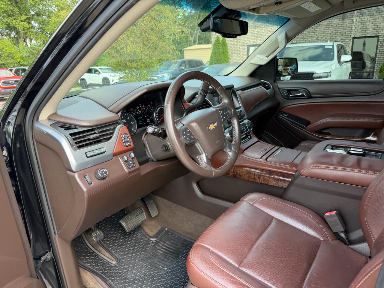 Chevrolet Suburban 2WD 4dr 1500 LTZ 2016