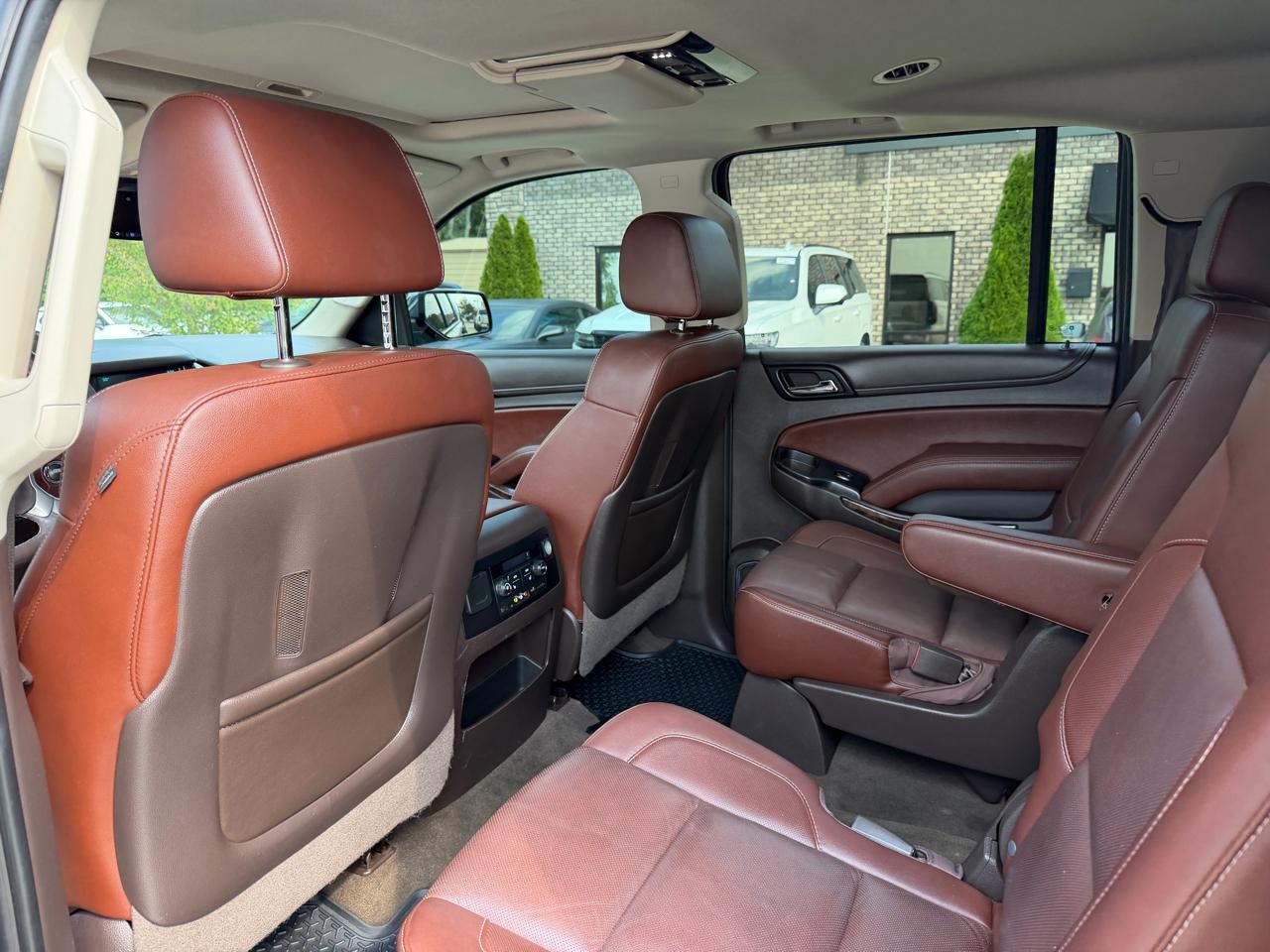 Chevrolet Suburban 2WD 4dr 1500 LTZ 2016