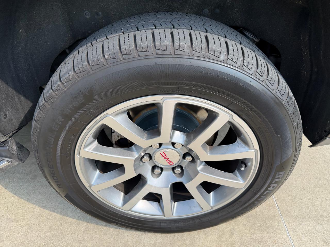 GMC Yukon 2WD 4dr Denali 2017