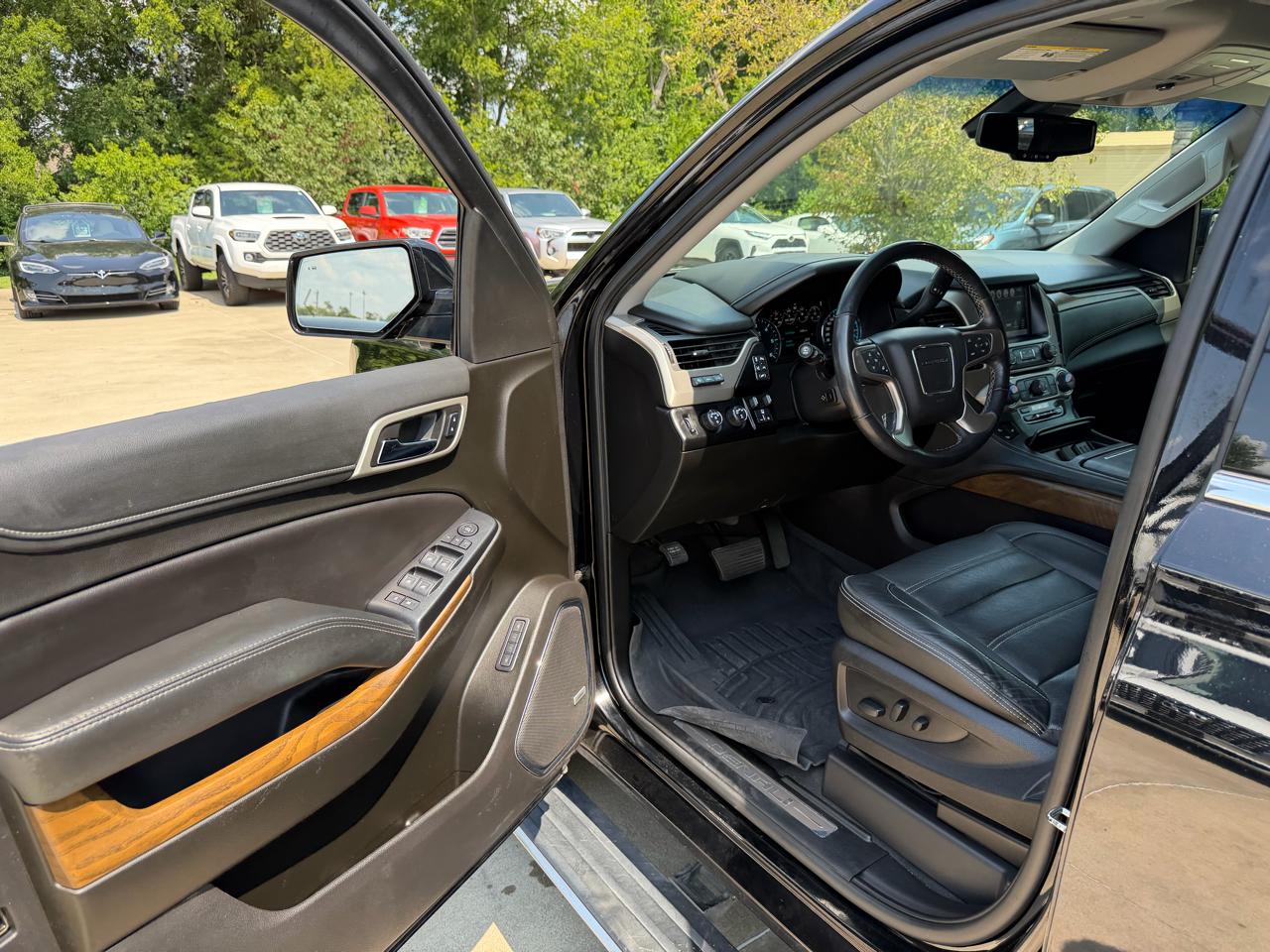 GMC Yukon 4WD 4dr Denali 2019