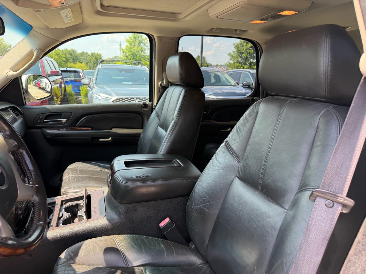 GMC Yukon Denali 2WD 4dr 2009