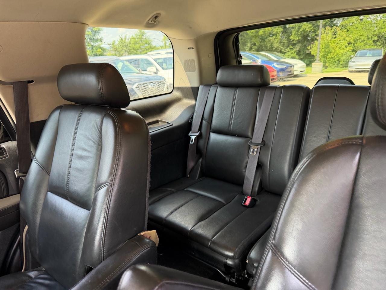 GMC Yukon Denali 2WD 4dr 2009