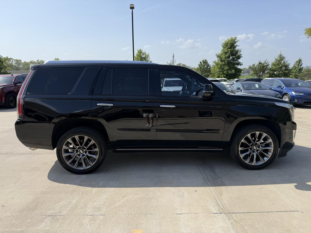 Cadillac Escalade 2WD 4dr Premium Luxury 2019