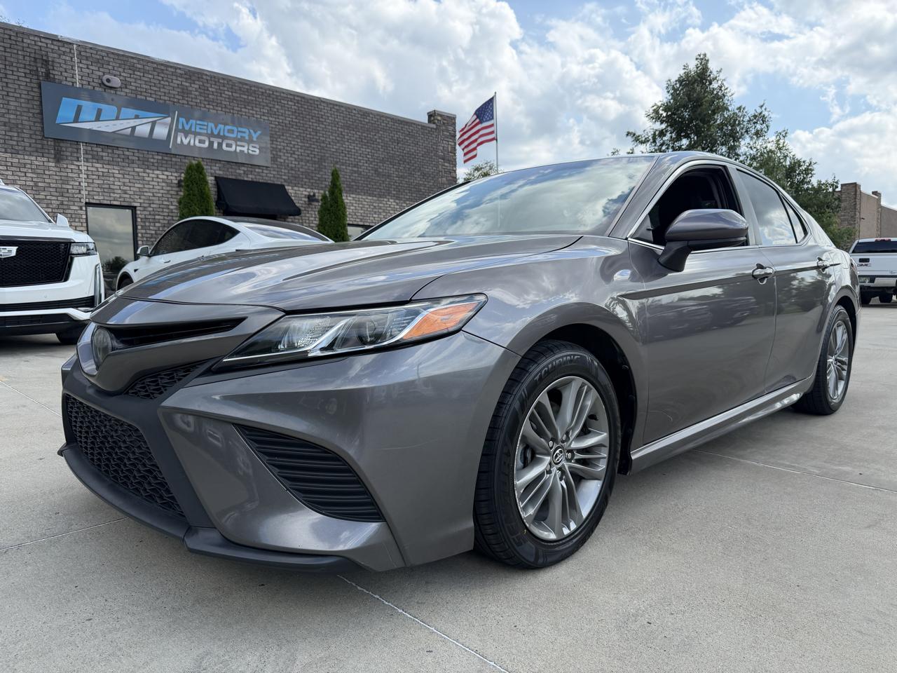 Toyota Camry  2018