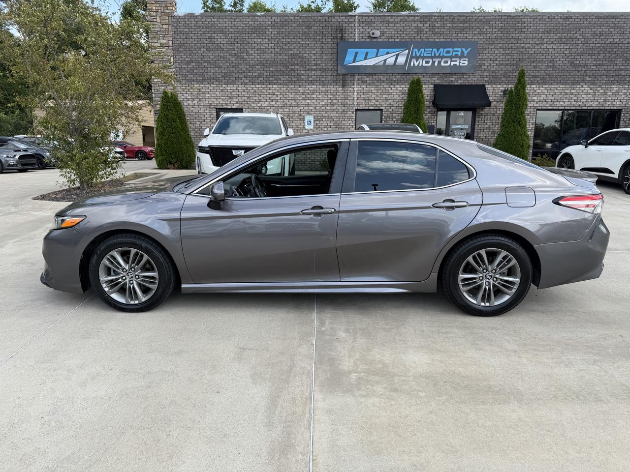 Toyota Camry  2018