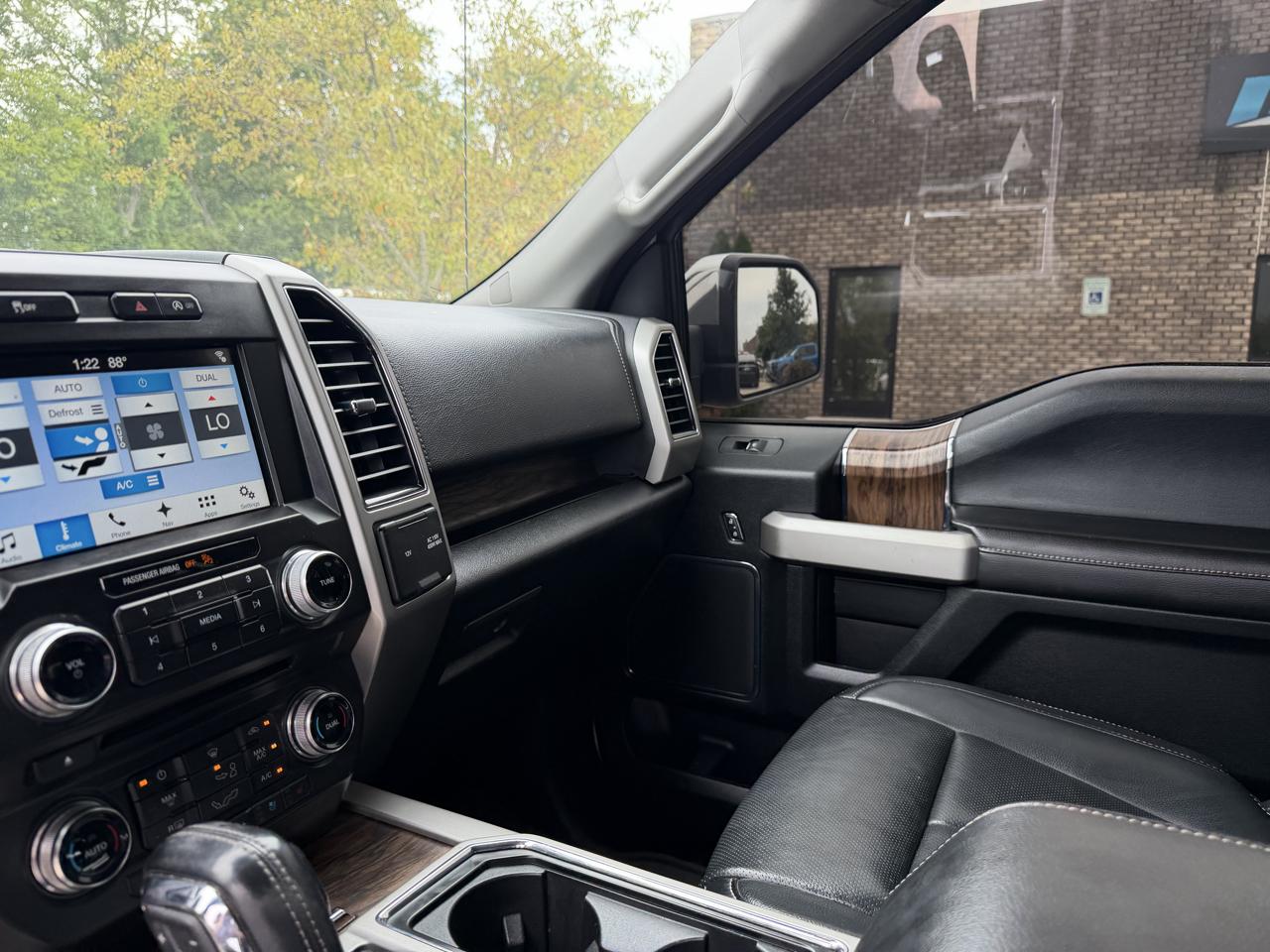 Ford F-150 Lariat 4WD SuperCrew 5.5' Box 2018