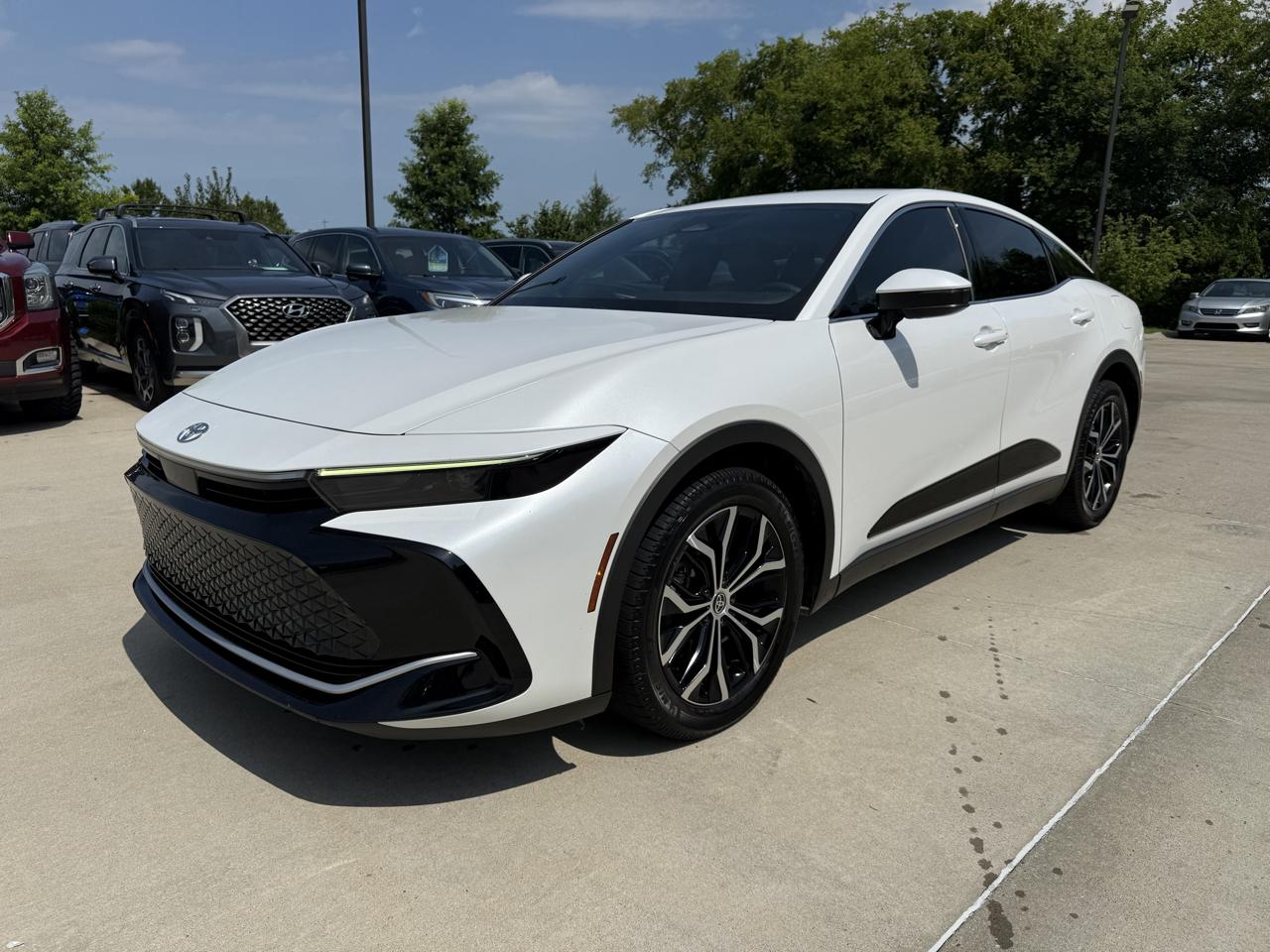 Toyota Crown Limited AWD (Natl) 2023