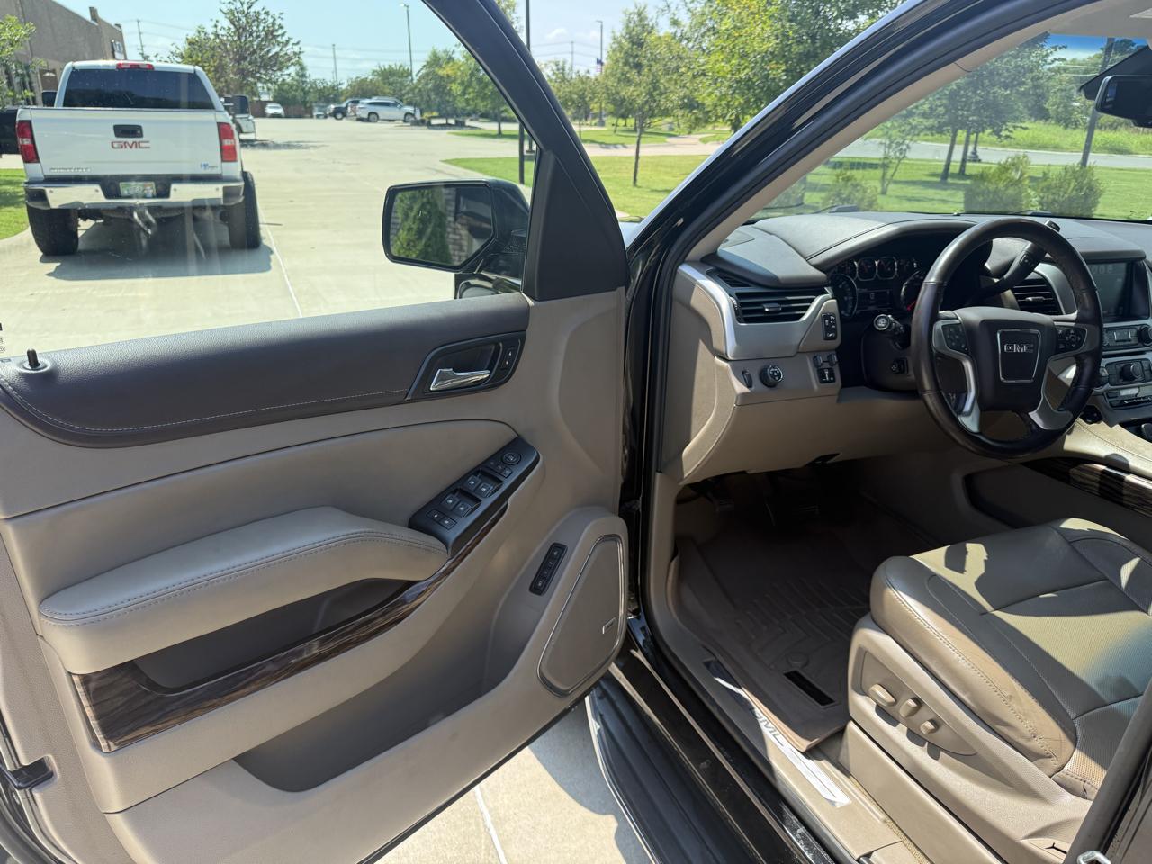 GMC Yukon 2WD 4dr SLT 2018