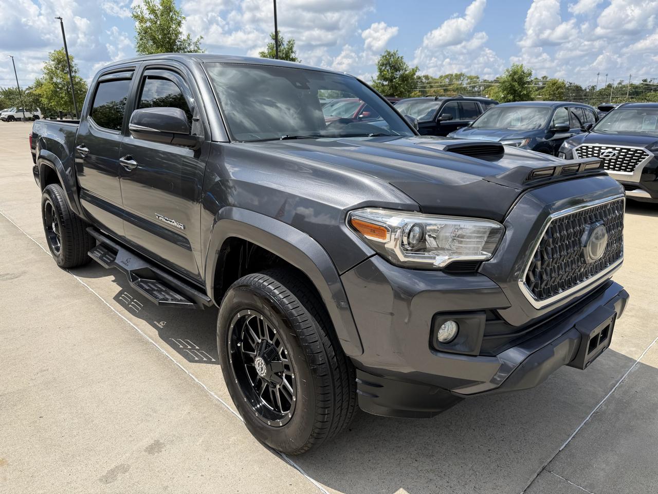 Toyota Tacoma 4WD  2019