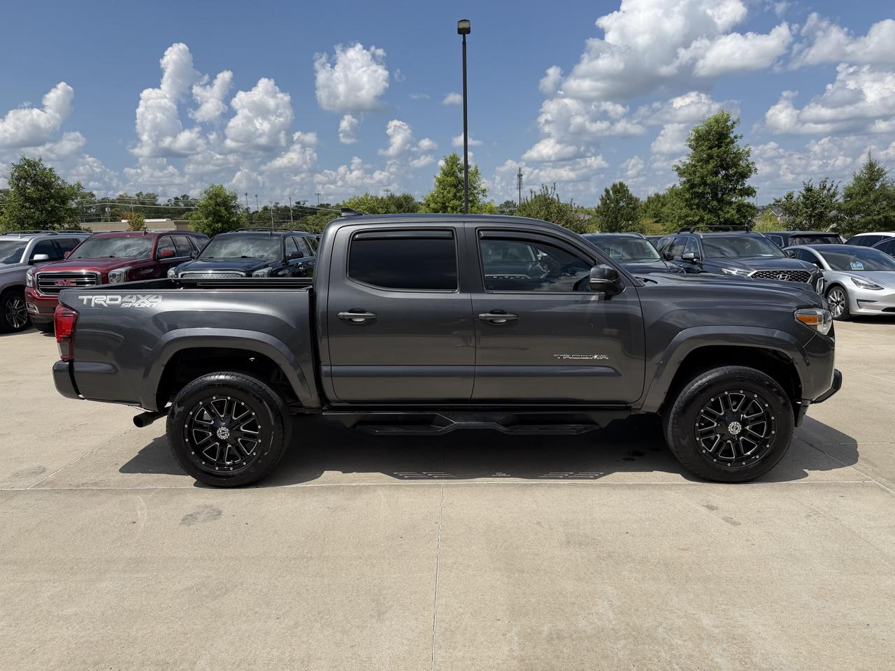 Toyota Tacoma 4WD  2019