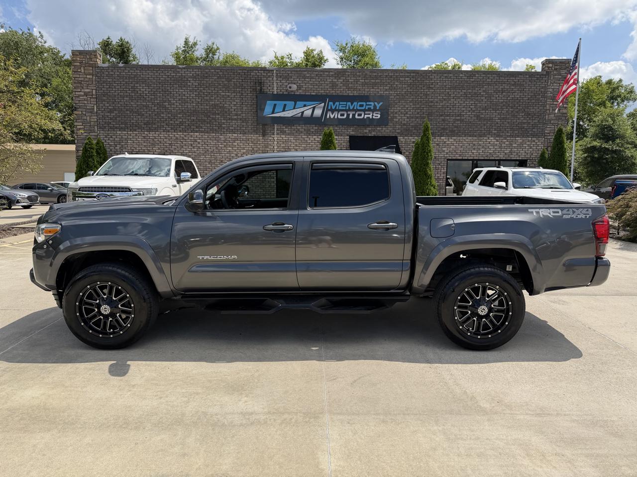 Toyota Tacoma 4WD  2019