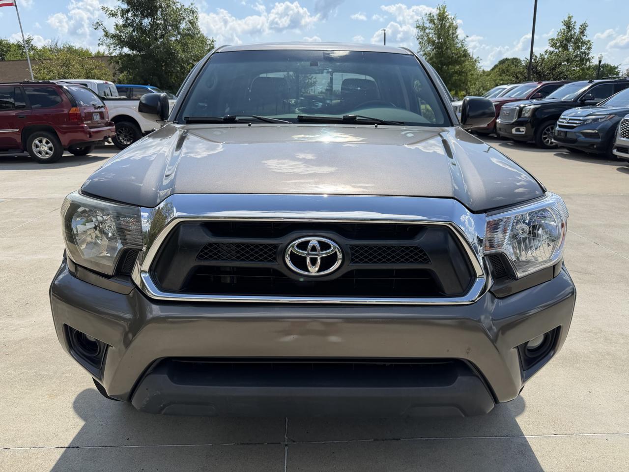 Toyota Tacoma  2015
