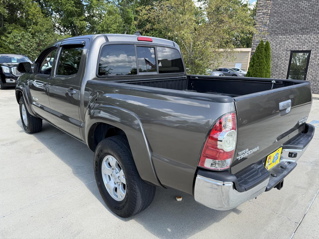 Toyota Tacoma  2015