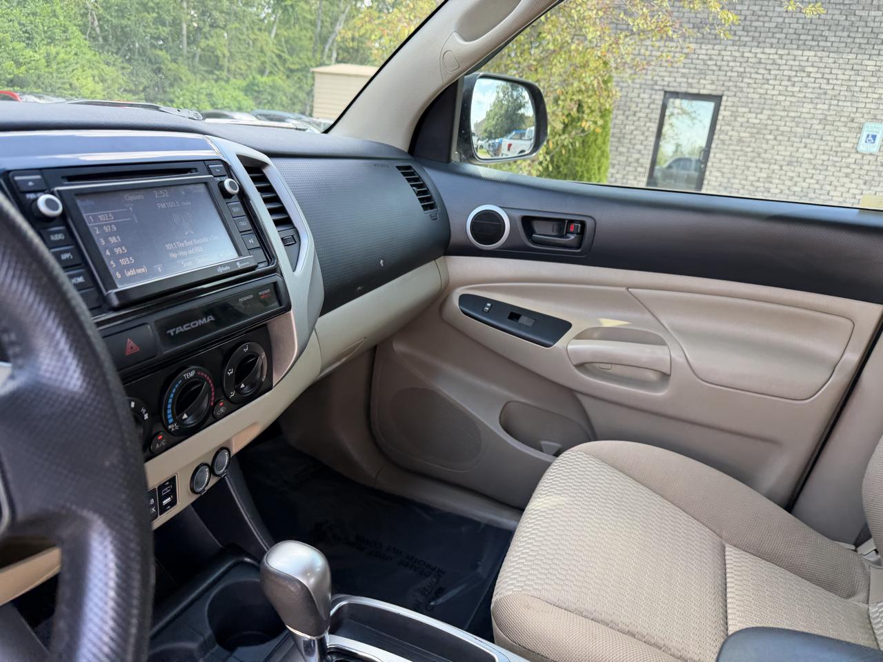 Toyota Tacoma  2015