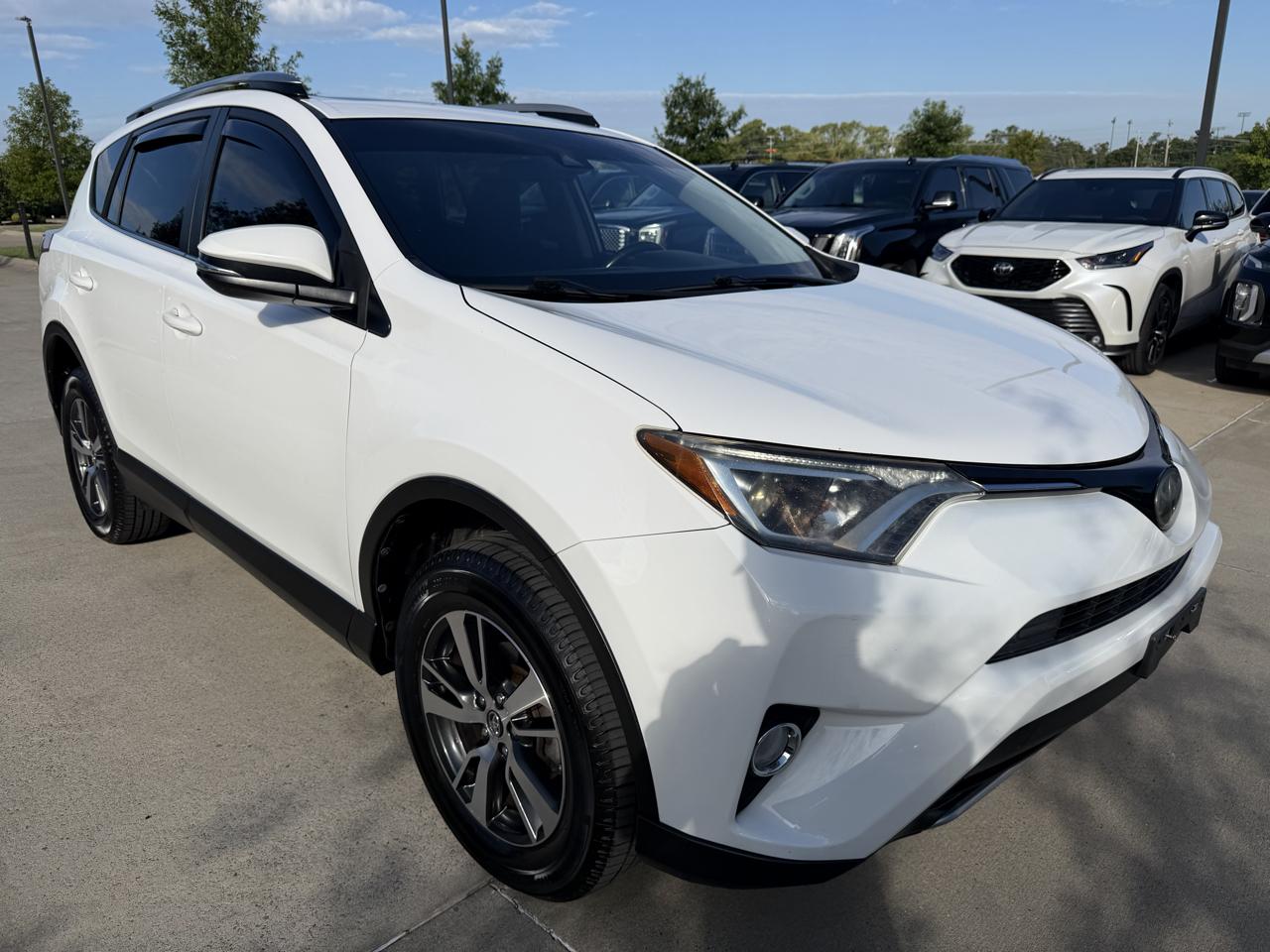 Toyota RAV4  2018