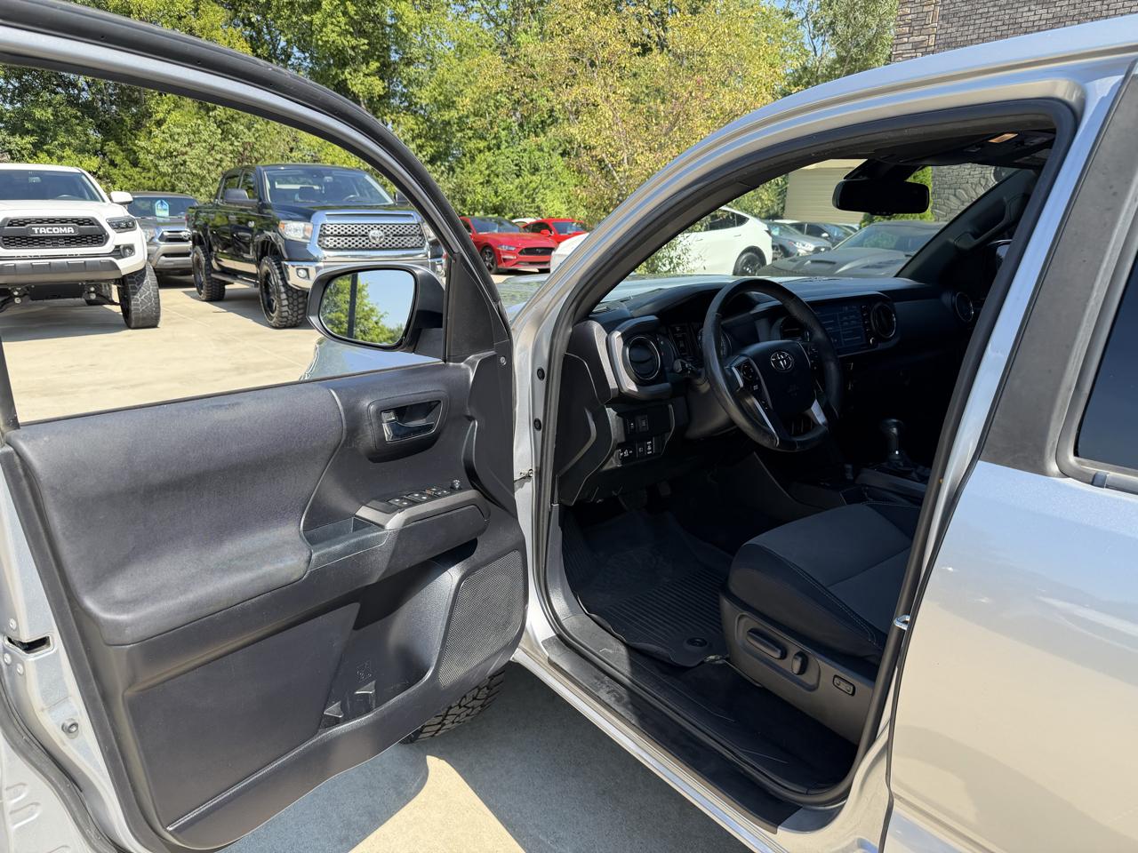 Toyota Tacoma 2WD  2021
