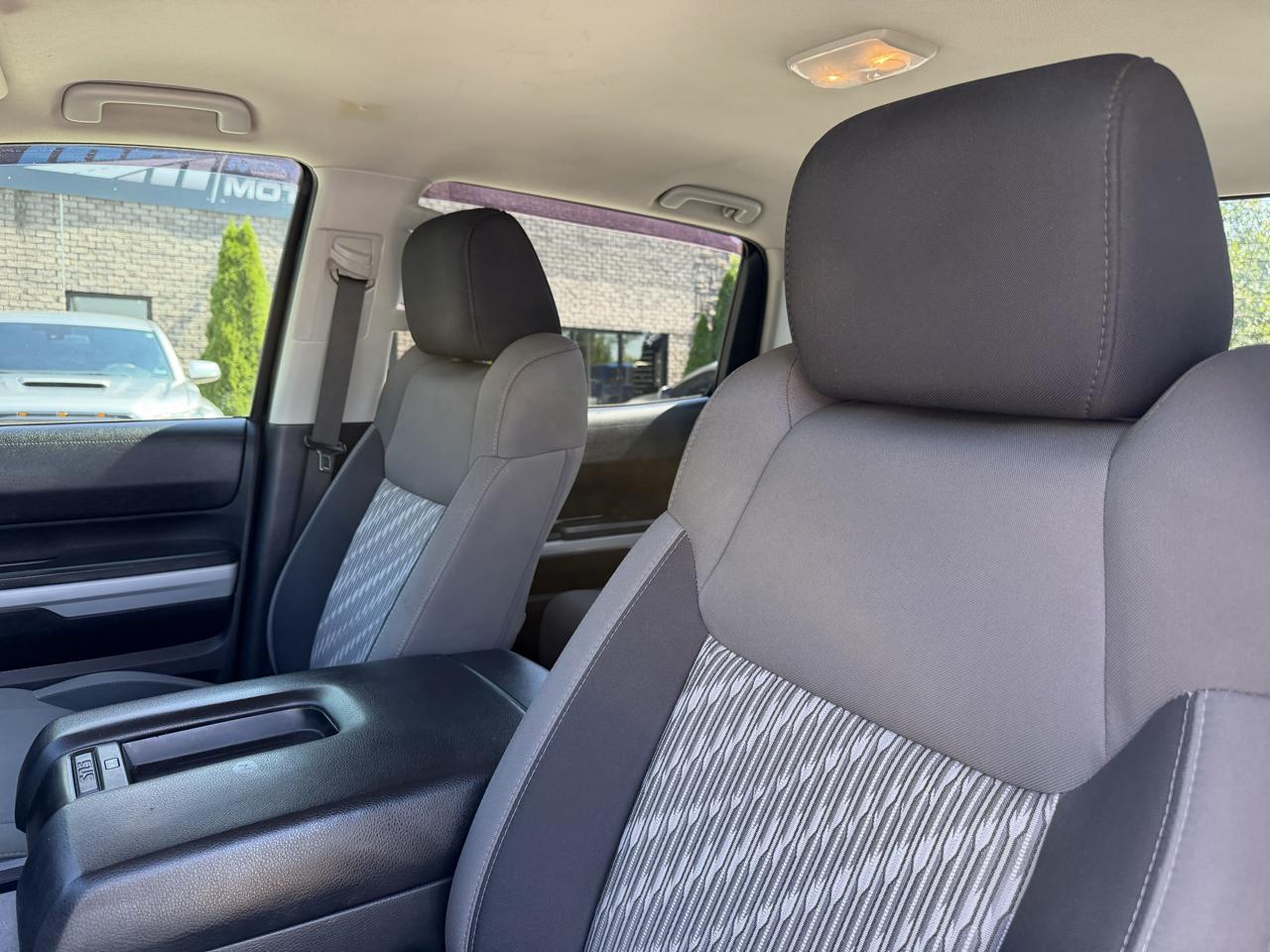 Toyota Tundra 4WD  2020