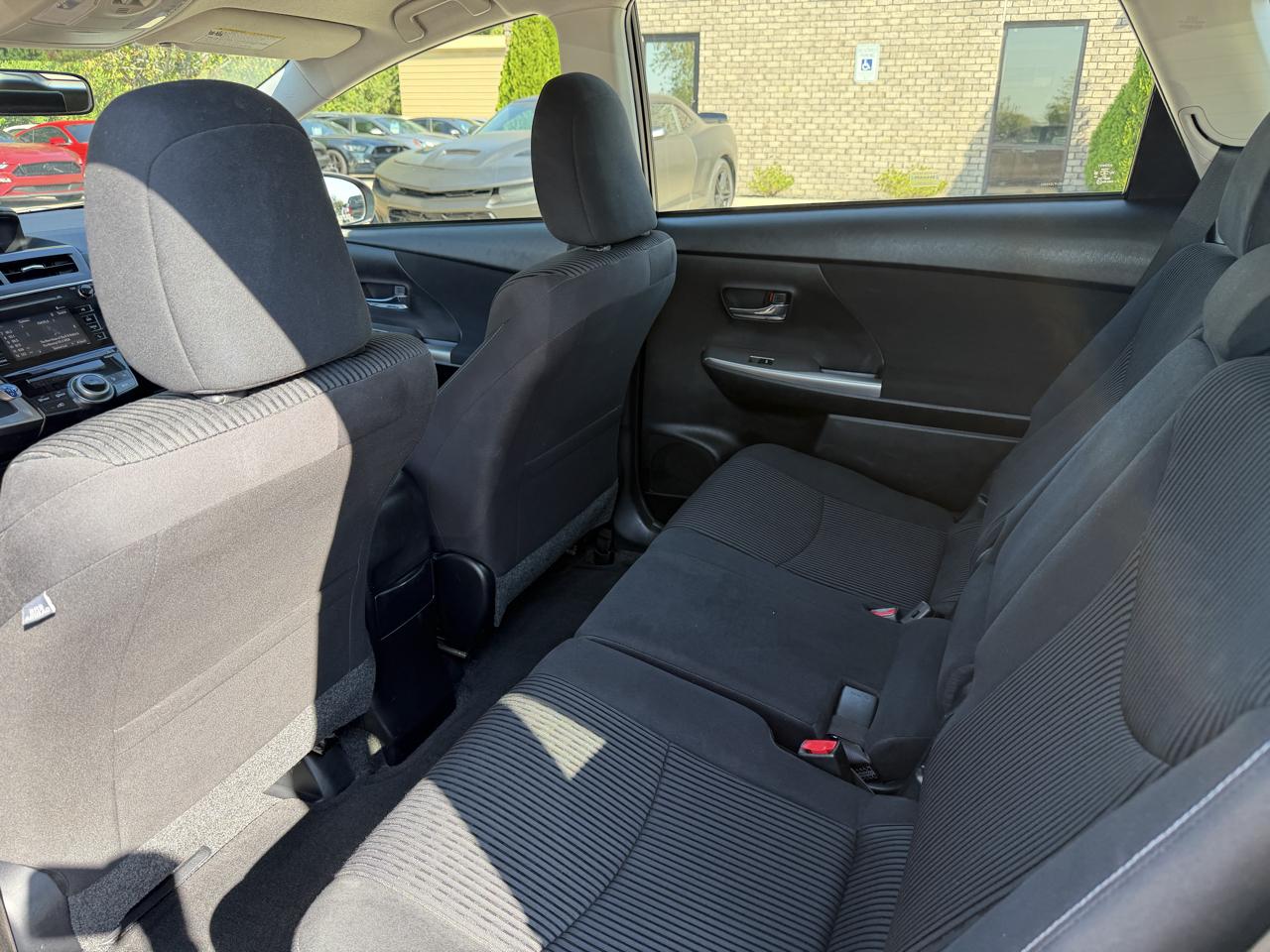 Toyota Prius V  2015