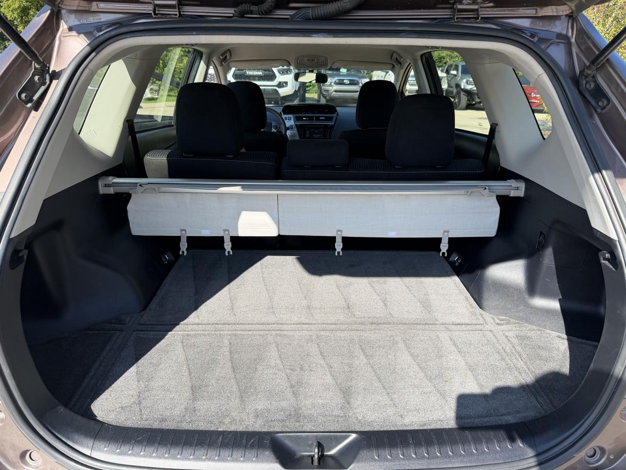 Toyota Prius V  2015