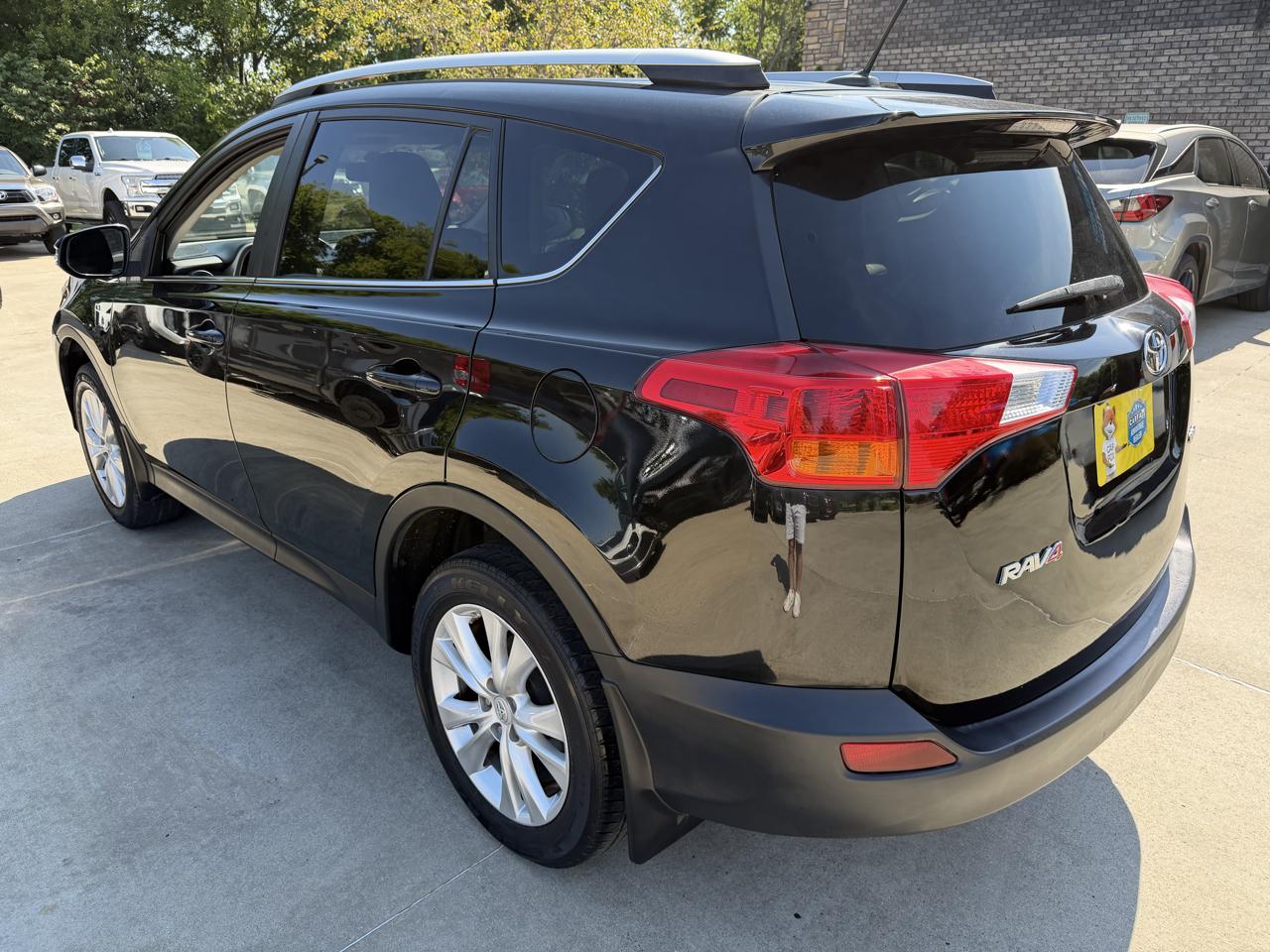 Toyota RAV4  2013