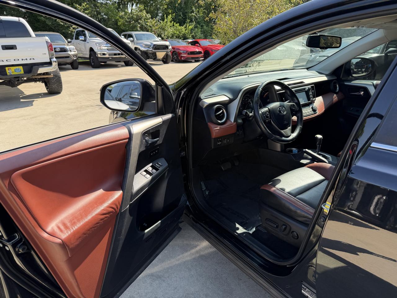 Toyota RAV4  2013