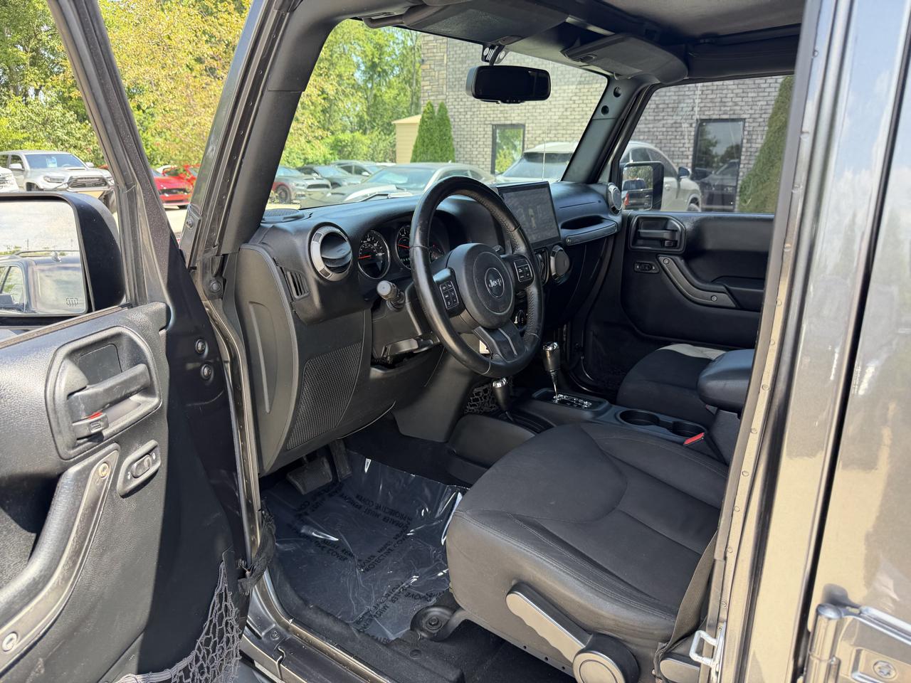 Jeep Wrangler Unlimited 4WD 4dr Sport 2016