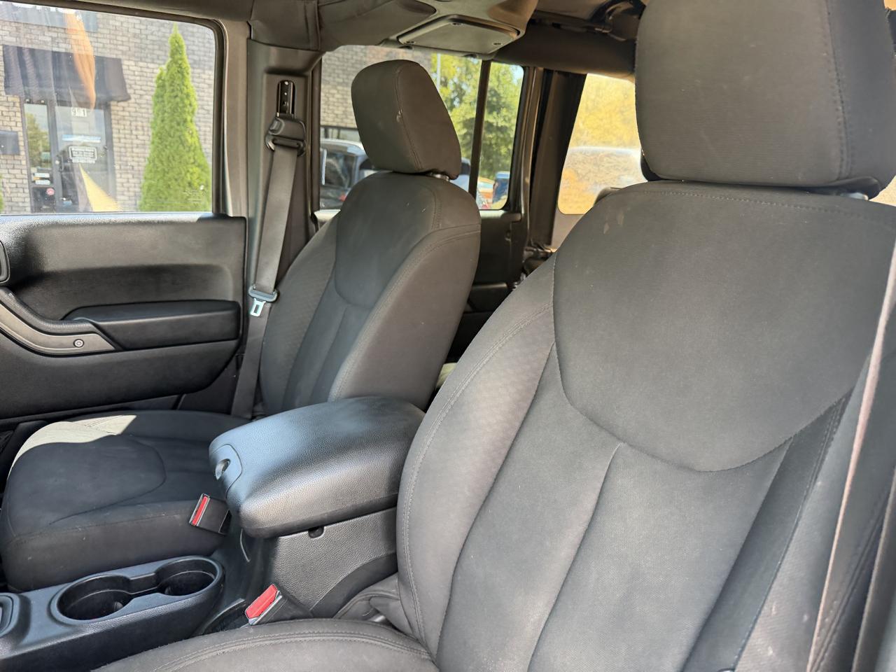 Jeep Wrangler Unlimited 4WD 4dr Sport 2016