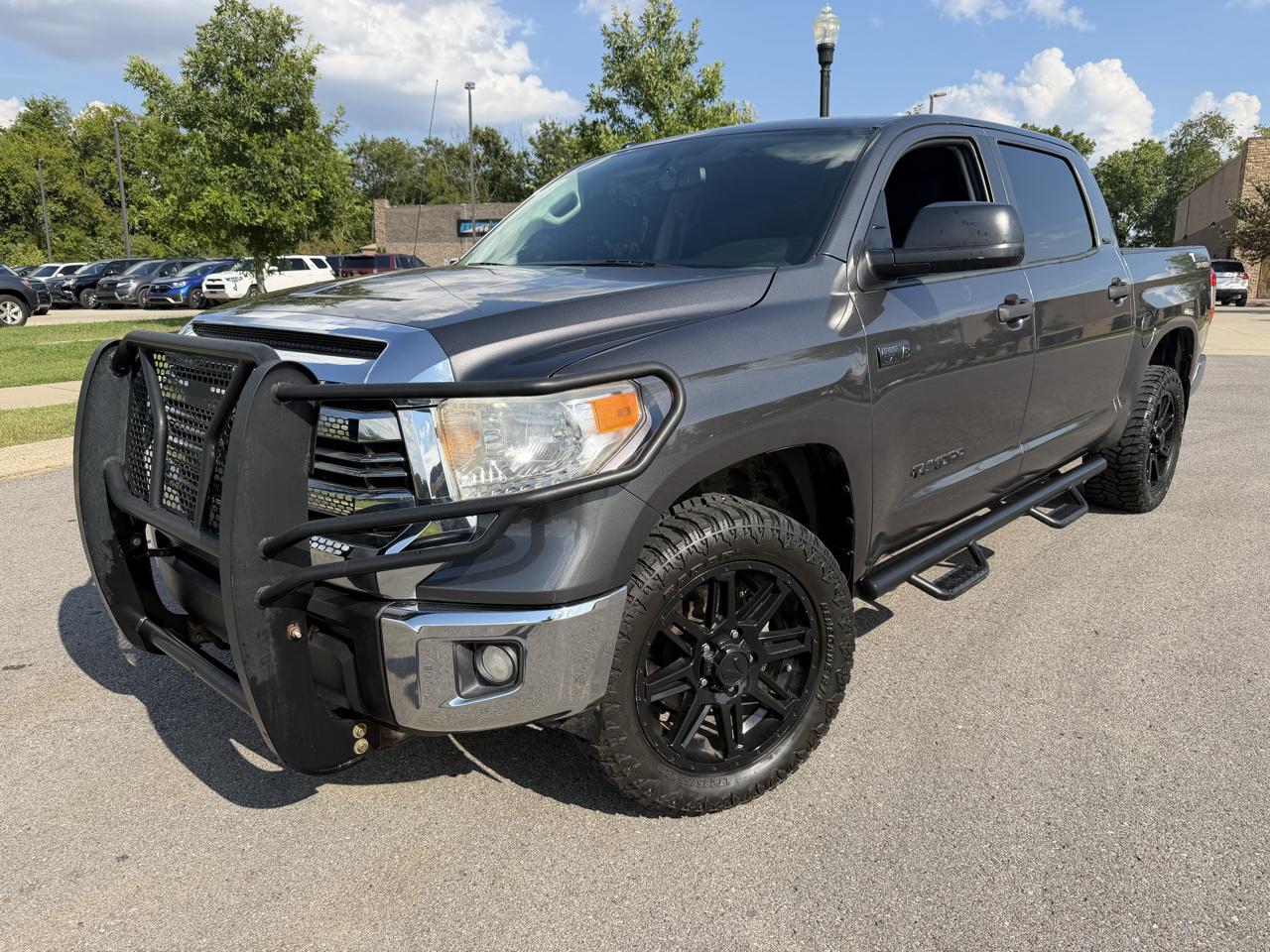 Toyota Tundra 4WD  2017