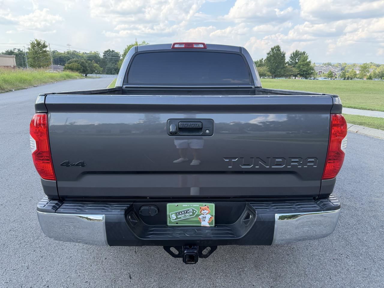Toyota Tundra 4WD  2017