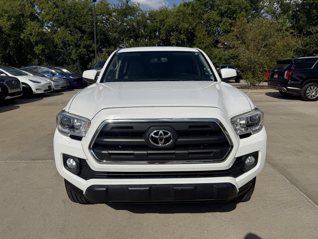 Toyota Tacoma TRD Sport Double Cab 6' Bed V6 4x2 AT (Natl) 2017