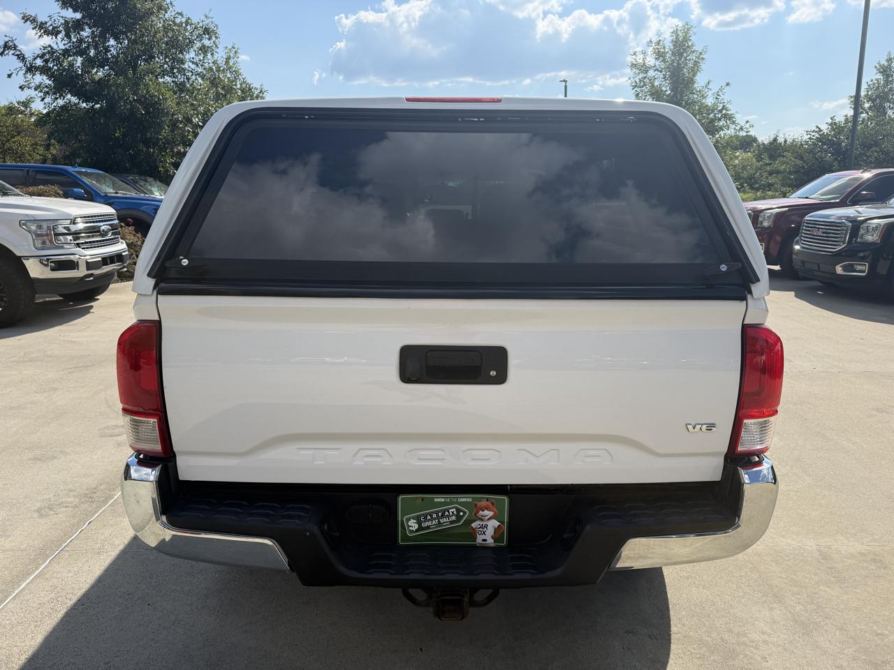 Toyota Tacoma TRD Sport Double Cab 6' Bed V6 4x2 AT (Natl) 2017