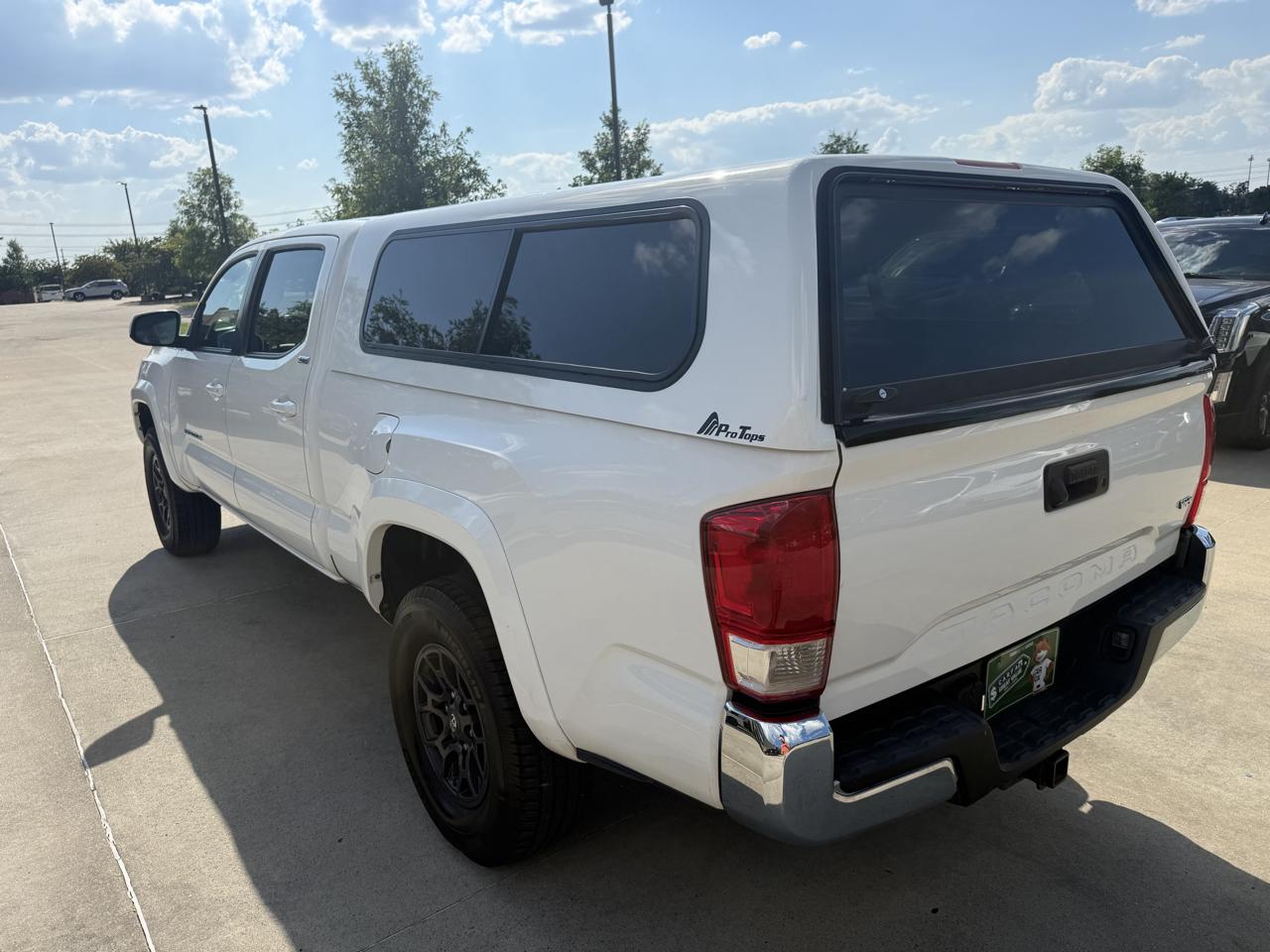 Toyota Tacoma TRD Sport Double Cab 6' Bed V6 4x2 AT (Natl) 2017