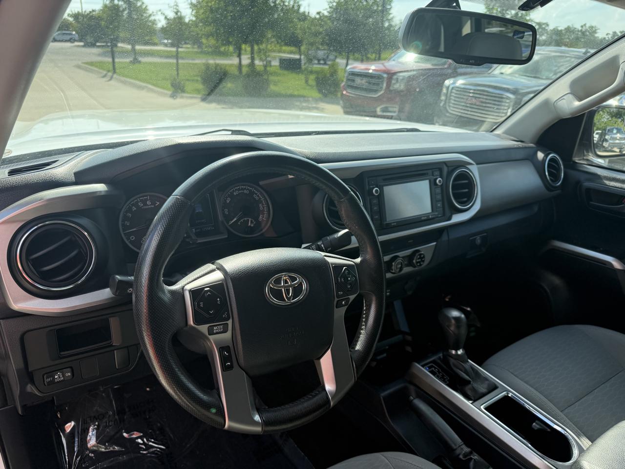 Toyota Tacoma TRD Sport Double Cab 6' Bed V6 4x2 AT (Natl) 2017