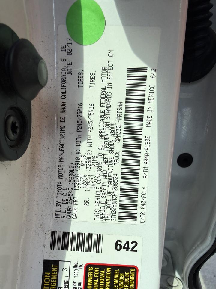 Toyota Tacoma TRD Sport Double Cab 6' Bed V6 4x2 AT (Natl) 2017