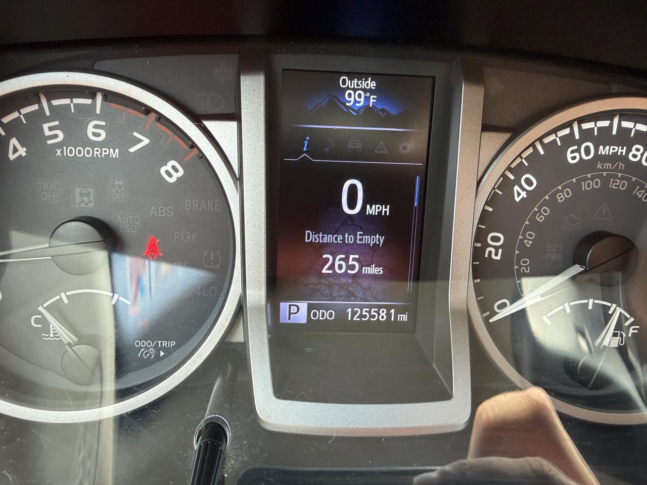 Toyota Tacoma TRD Sport Double Cab 6' Bed V6 4x2 AT (Natl) 2017