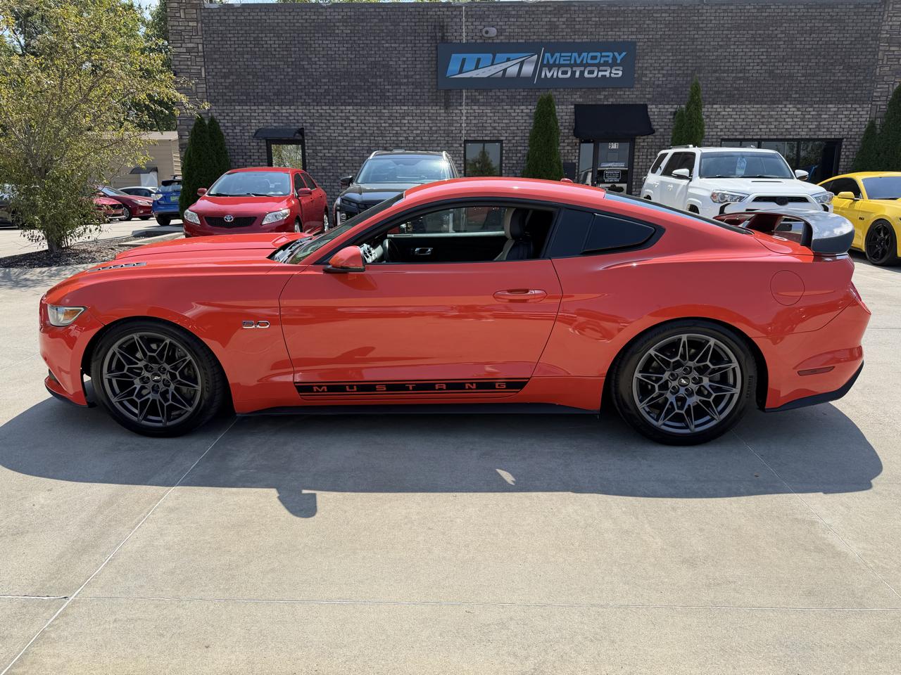 Ford Mustang 2dr Fastback GT Premium 2015