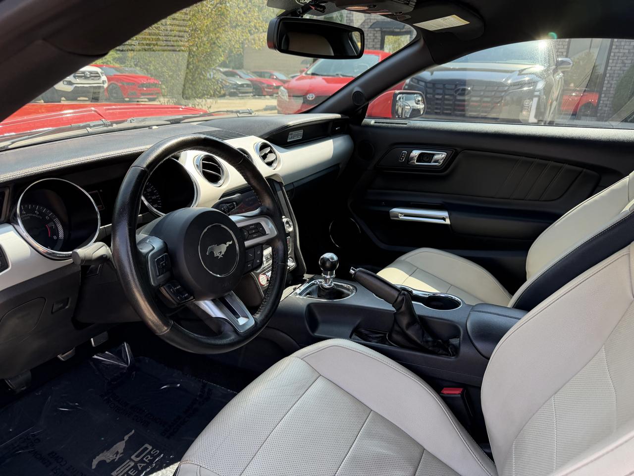 Ford Mustang 2dr Fastback GT Premium 2015