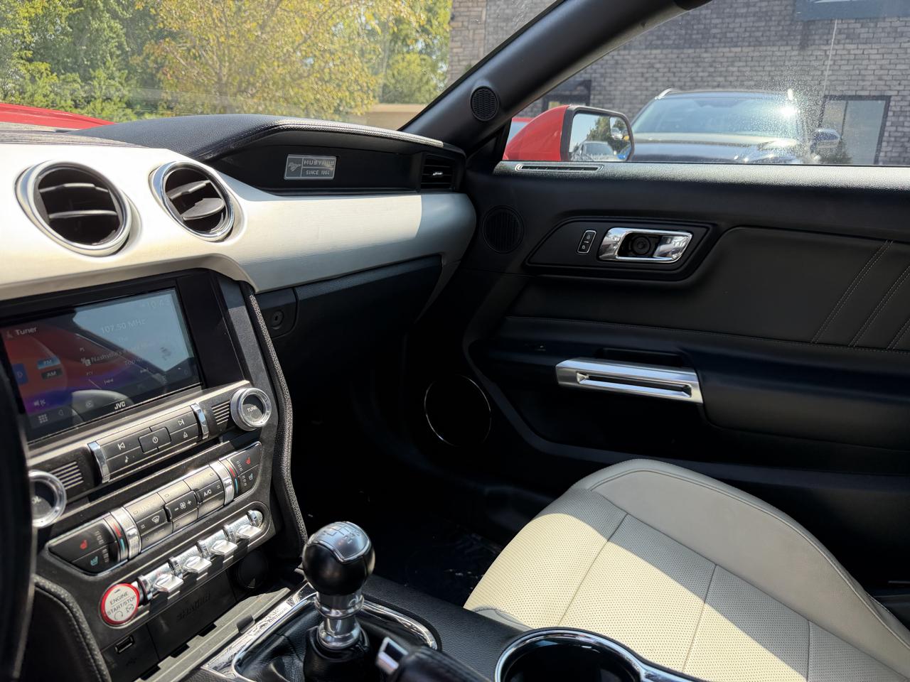 Ford Mustang 2dr Fastback GT Premium 2015