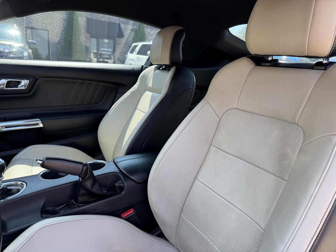 Ford Mustang 2dr Fastback GT Premium 2015