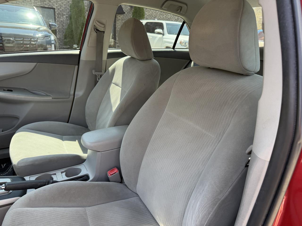 Toyota Corolla  2010