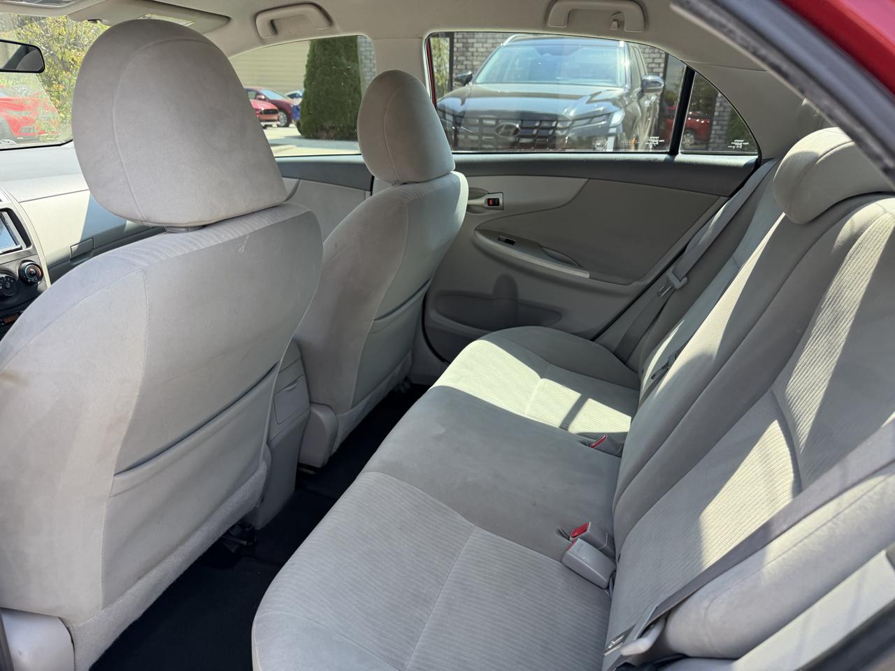 Toyota Corolla  2010