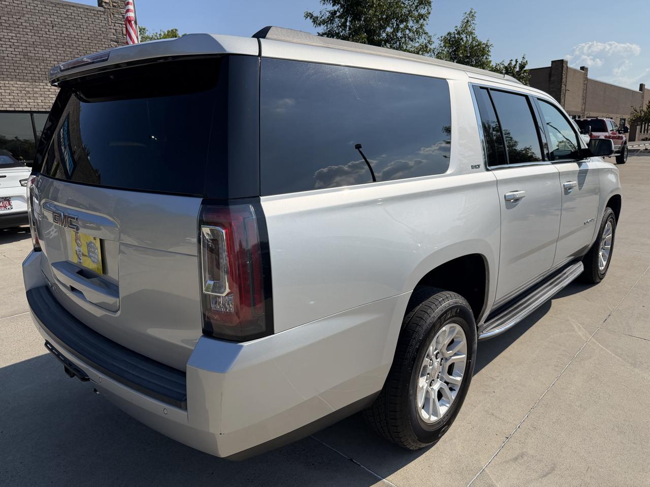 GMC Yukon XL 4WD 4dr SLT 2019